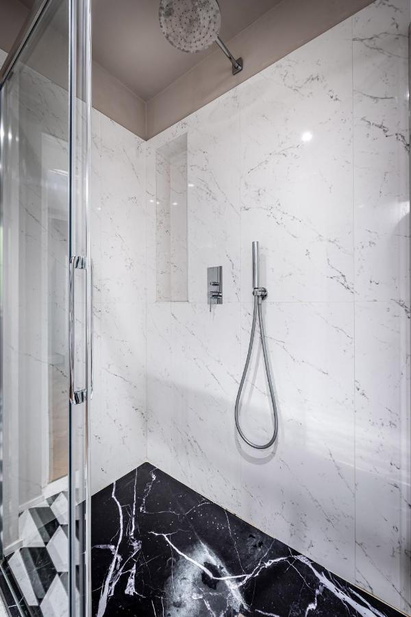 Hs4U Ricasoli Luxury Apartment Near Duomo N. 3 Firenze Eksteriør bilde